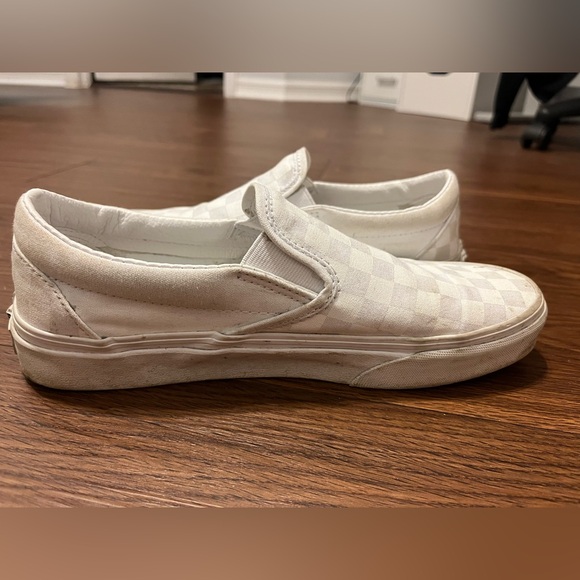 Classic Checkerboard Slip-On Shoe - Women’s - Size 8.5 - Picture 5 of 8